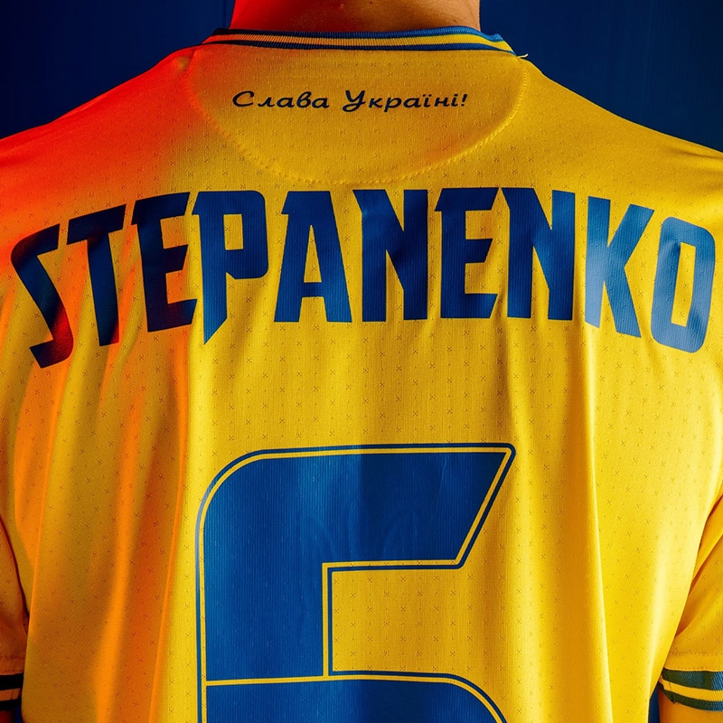 Футбольна футболка збірної України 2021 (жовта) фото товару