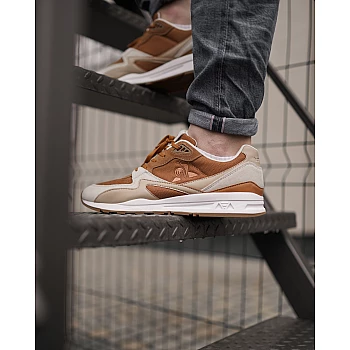 Кросівки Le Coq Sportif LCS R800 Чоловіча р.44 Білий/Коричневий