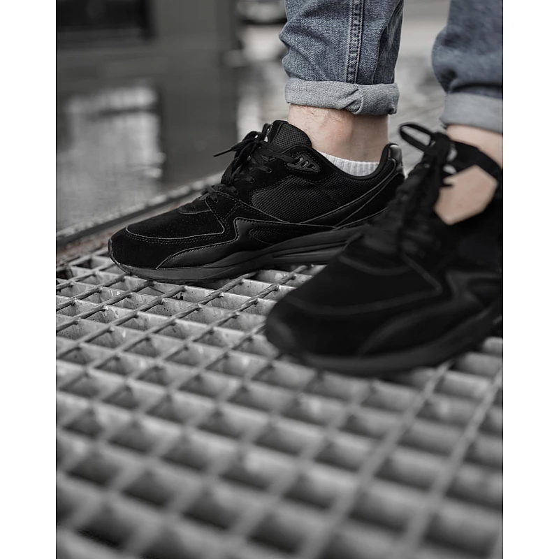 Кросівки Le Coq Sportif LCS R800 Чоловіча р.46 Чорний