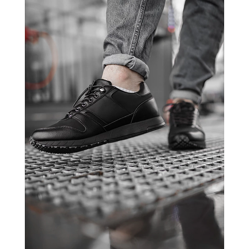 Кросівки Le Coq Sportif JAZY CLASSIC AUTOMNE Чоловіча р.43 Чорний