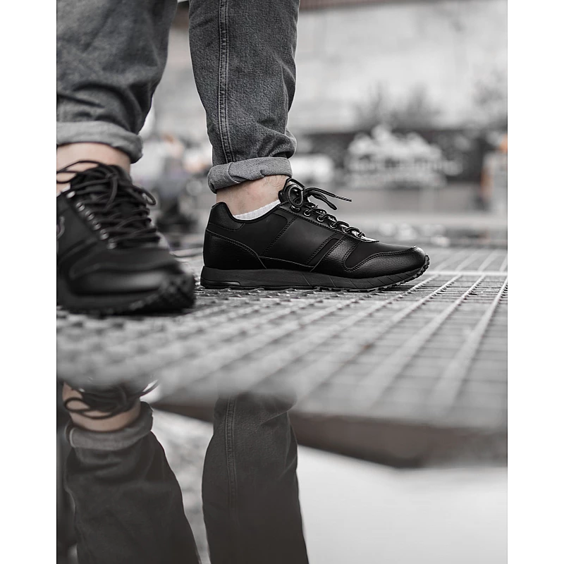 Кросівки Le Coq Sportif JAZY CLASSIC AUTOMNE Чоловіча р.43 Чорний