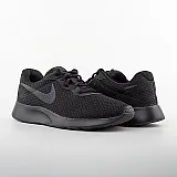 Кросівки Nike TANJUN Чоловіча р.42 Чорний