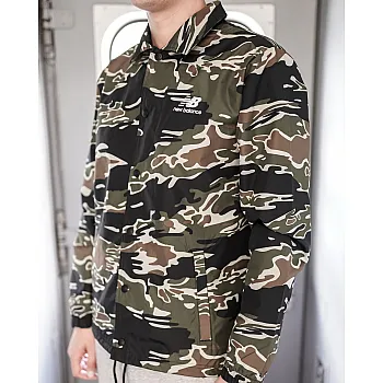 Вітровка New Balance NB CLASSIC CAMO COACHES Чоловіча р.S Комбінований