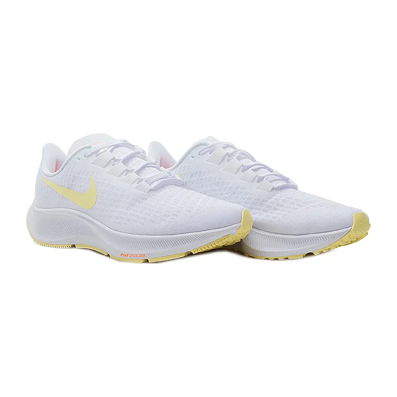 Кросівки Nike Air Zoom Pegasus 37 Жінки р.36.5 Білий