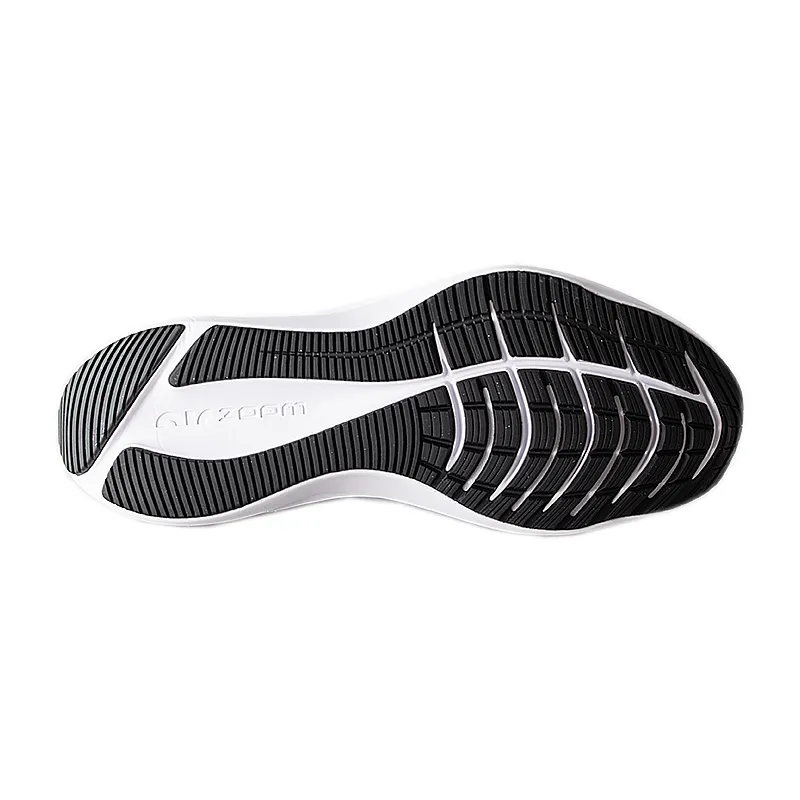 Кросівки Nike Air Zoom Winflo 7 Чоловіки р.38.5 Чорний
