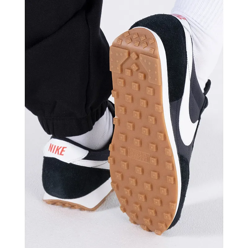 Кросівки Nike W DBREAK Жіноча р.42.5