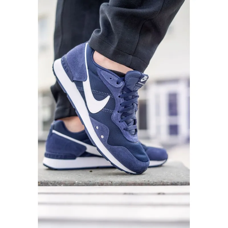 Кросівки Nike VENTURE RUNNER Чоловіки р.39 Синій