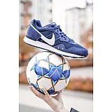 Кросівки Nike VENTURE RUNNER Чоловіки р.39 Синій