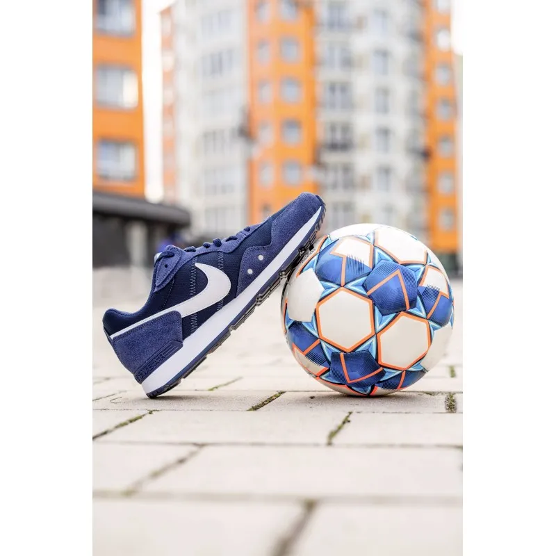 Кросівки Nike VENTURE RUNNER Чоловіки р.39 Синій