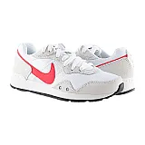 Кросівки Nike Venture Runner Жінки р.40.5 Білий