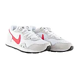 Кросівки Nike Venture Runner Жінки р.40.5 Білий