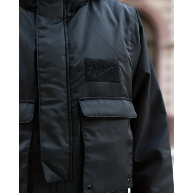 Куртка Nike LEBRON M NK JKT PROTECT Чоловіча р.L Чорний