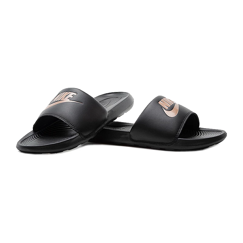 Тапочки Nike W VICTORI ONE SLIDE Жіноча р.38 Чорний