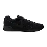 Кросівки Nike Venture Runner Suede Чоловіча р.41 Чорний