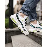 Кросівки Nike AIR MAX 95 SE Чоловіки р.43 Комбінований/Білий