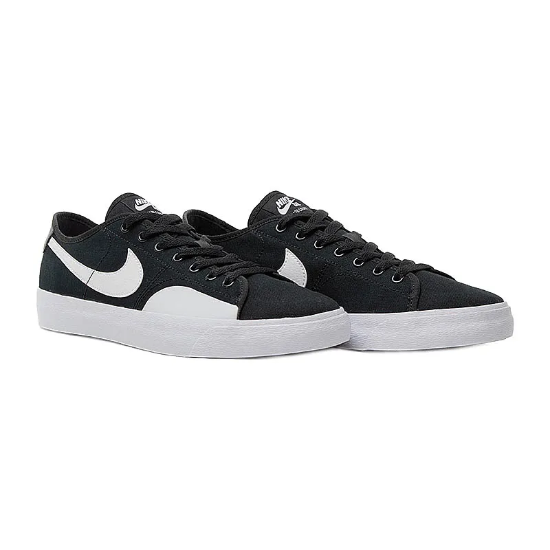 Кросівки Nike SB Blazer Court Унісекс р.41 Чорний