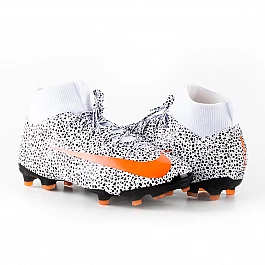 Бутси Nike JR SUPERFLY 7 ACADEMY CR7 FGMG Унісекс (8-15) р.38.5