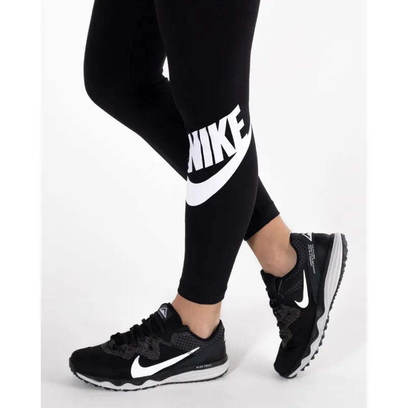 Кросівки Nike Juniper Trail Жіноча р.38.5