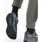 Кросівки Nike QUEST 4 Чоловіча р.42