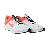 Кросівки Nike WMNS QUEST 4 Жіноча р.36.5 Білий