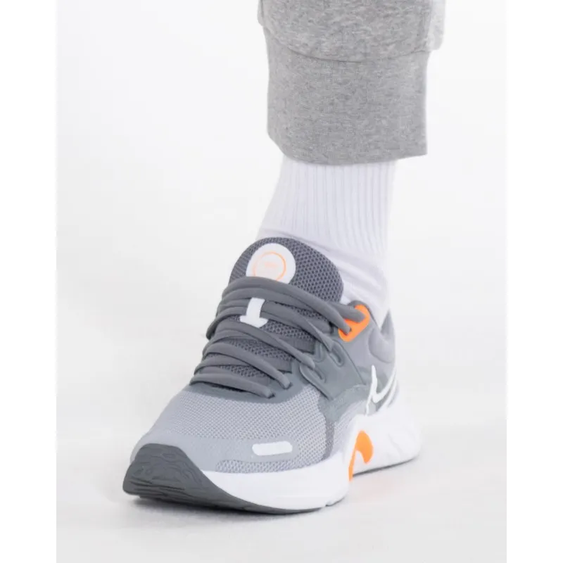 Кросівки Nike RENEW RETALIATION 3 Чоловіча р.43