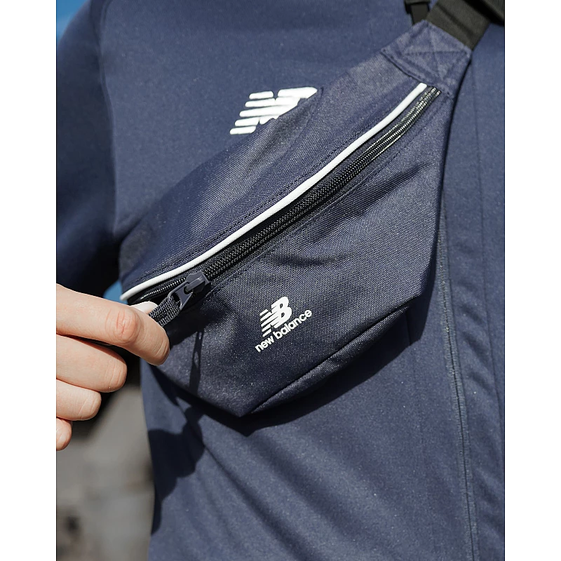 Сумка на пояс New Balance NB CLASSIC WAIST Унісекс р.MISC Синій