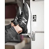 Кросівки New Balance Arishi V5 Чоловіки р.42.5 Комбінований