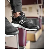 Кросівки New Balance Arishi V5 Чоловіки р.42.5 Комбінований
