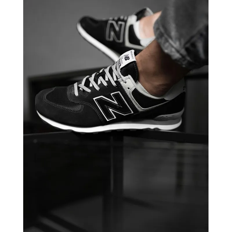 Кросівки New Balance 574 Classic Чоловіки р.40