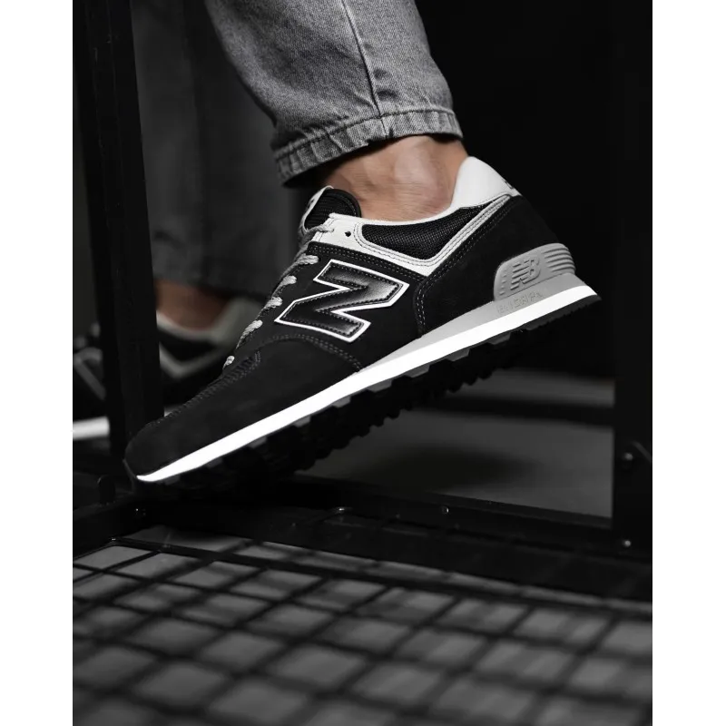 Кросівки New Balance 574 Classic Чоловіки р.40