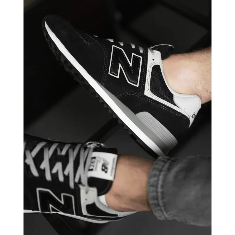 Кросівки New Balance 574 Classic Чоловіки р.40