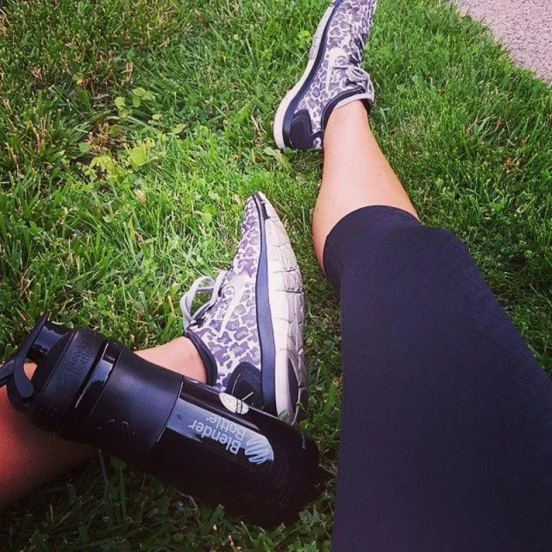 Спортивная бутылка-шейкер BlenderBottle SportMixer 820ml Black (ORIGINAL) фото товара