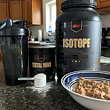 Спортивная бутылка-шейкер BlenderBottle Pro24 Tritan 710ml Black (ORIGINAL) фото товара