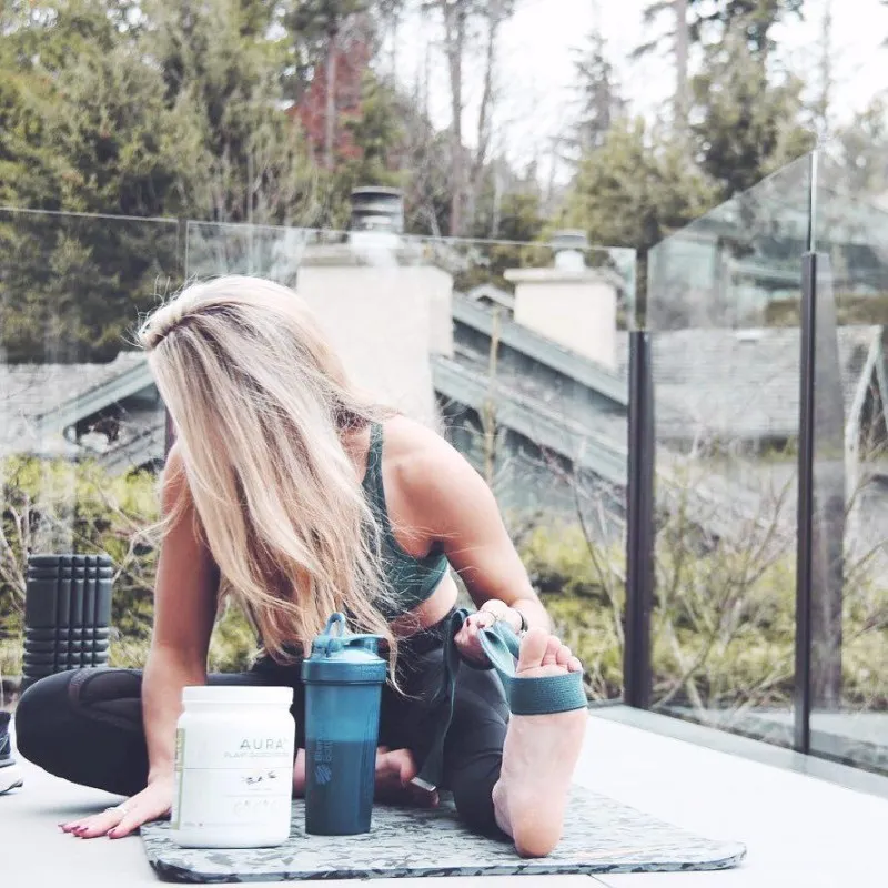 Спортивный шейкер BlenderBottle Classic Loop 820ml Navy (ORIGINAL) фото товару