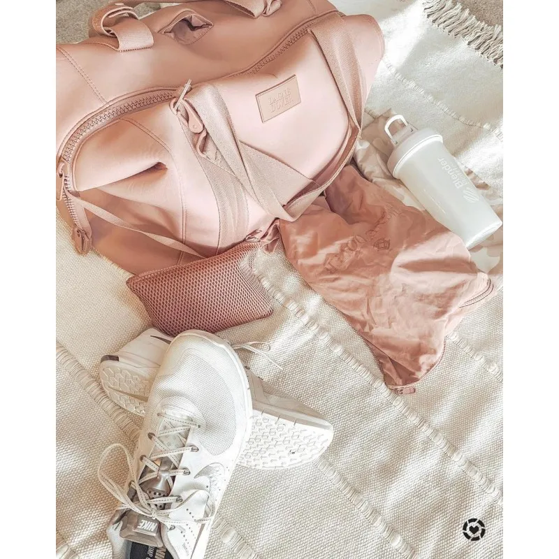 Спортивный шейкер BlenderBottle Classic Loop 820ml White (ORIGINAL) фото товару