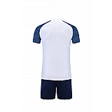 Футбольна форма для дітей Europaw 028 Classic light (kid) біло-темно-синя [2XS] фото товару