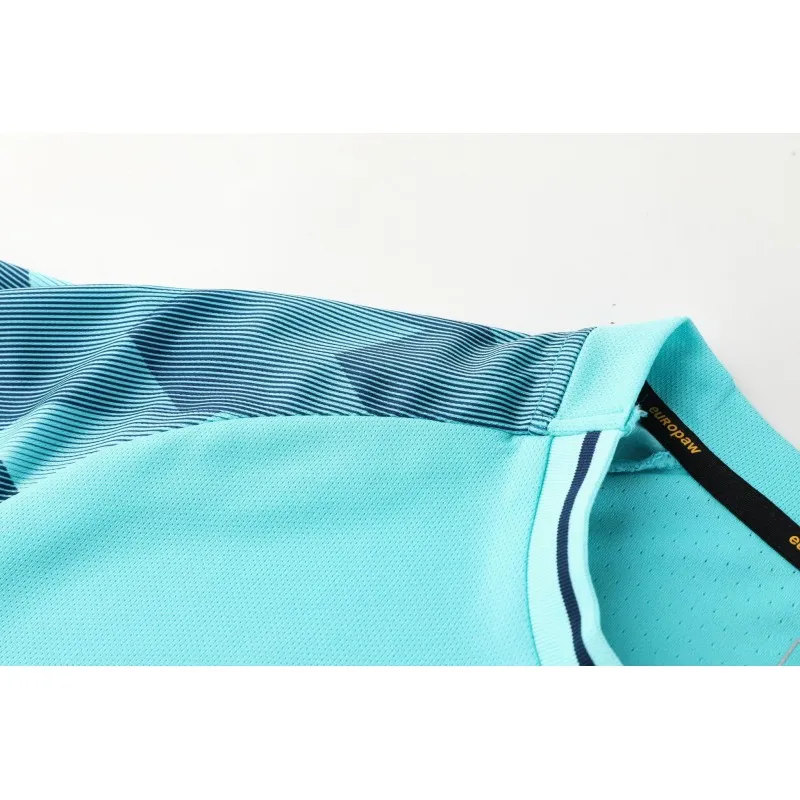 Футбольна форма Europaw 028 Classic light бирюзово-темно-синя [M] фото товару