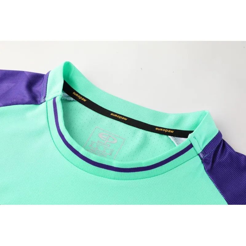 Футбольна форма Europaw 028 Classic light яскраво-бірюзово-фіолетова [L] фото товару