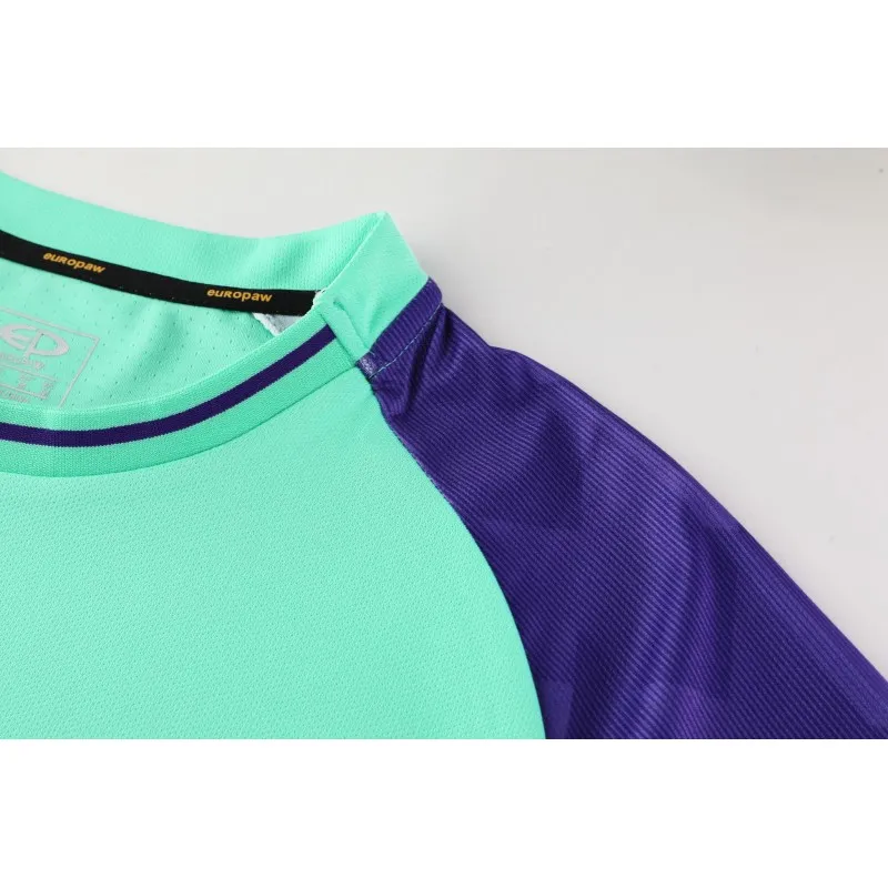 Футбольна форма Europaw 028 Classic light яскраво-бірюзово-фіолетова [L] фото товару
