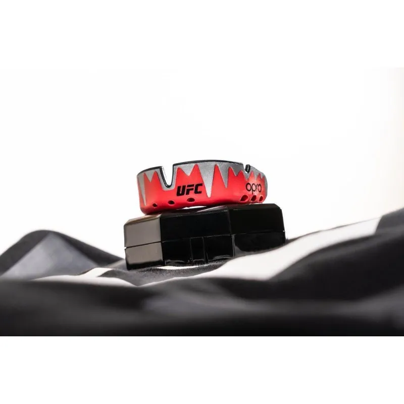 Капа OPRO Platinum UFC Hologram Red Metal/Black (art. 002261001)