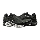 Кросівки Nike AIR MAX PLUS Чоловіча р.41 Чорний