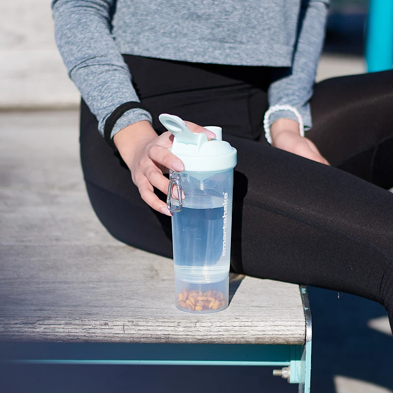 Шейкер спортивний Smartshake Slim 500ml Pure White