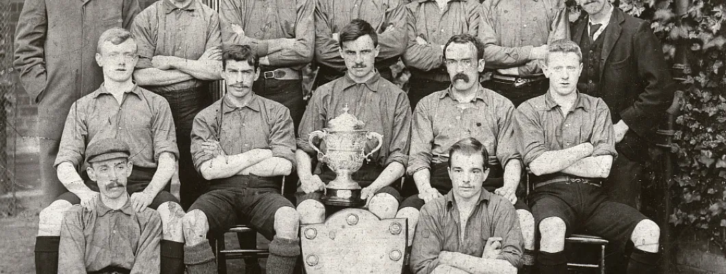 История появления футбольной формы