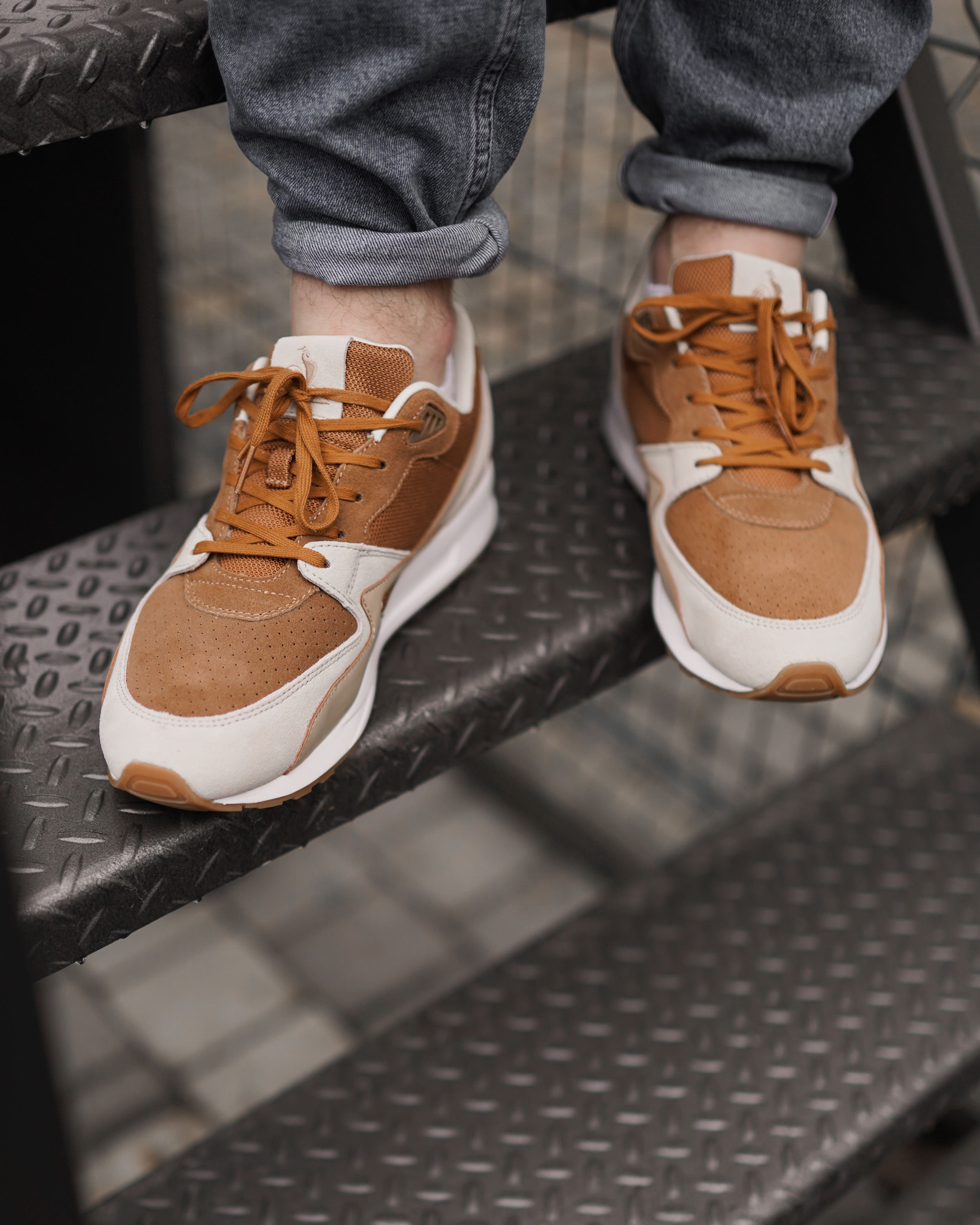 Кросівки Le Coq Sportif LCS R800 Чоловіча р.44 Білий/Коричневий