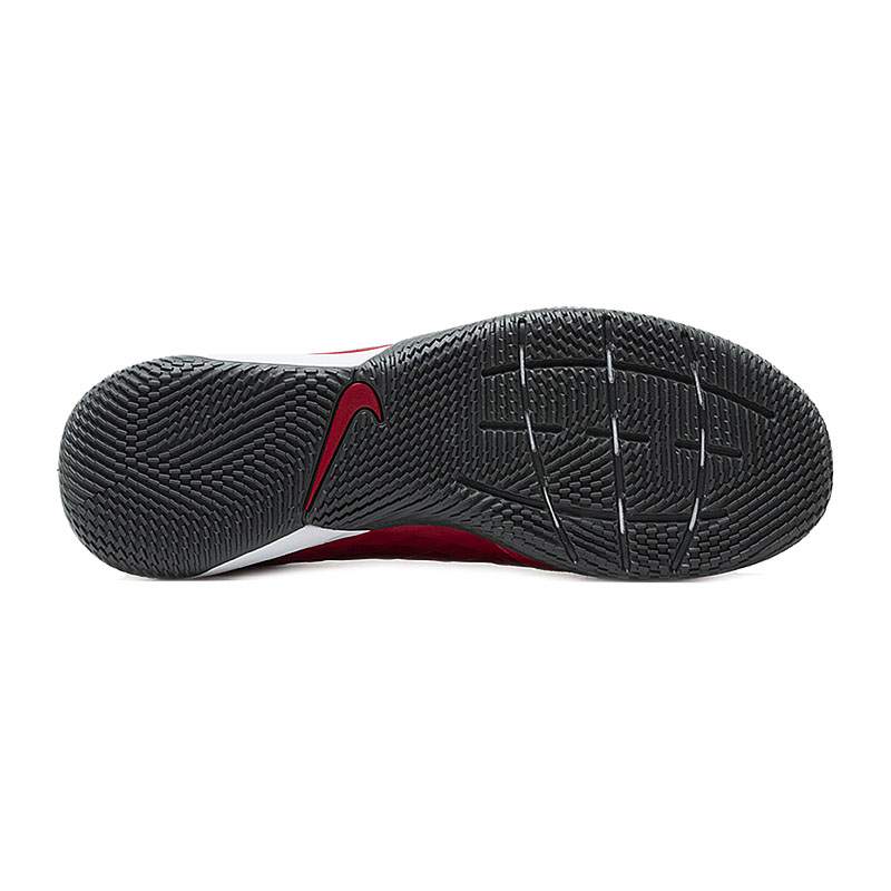 Бутси Nike Tiempo Legend 8 Academy IC Унісекс р.40.5 Червоний