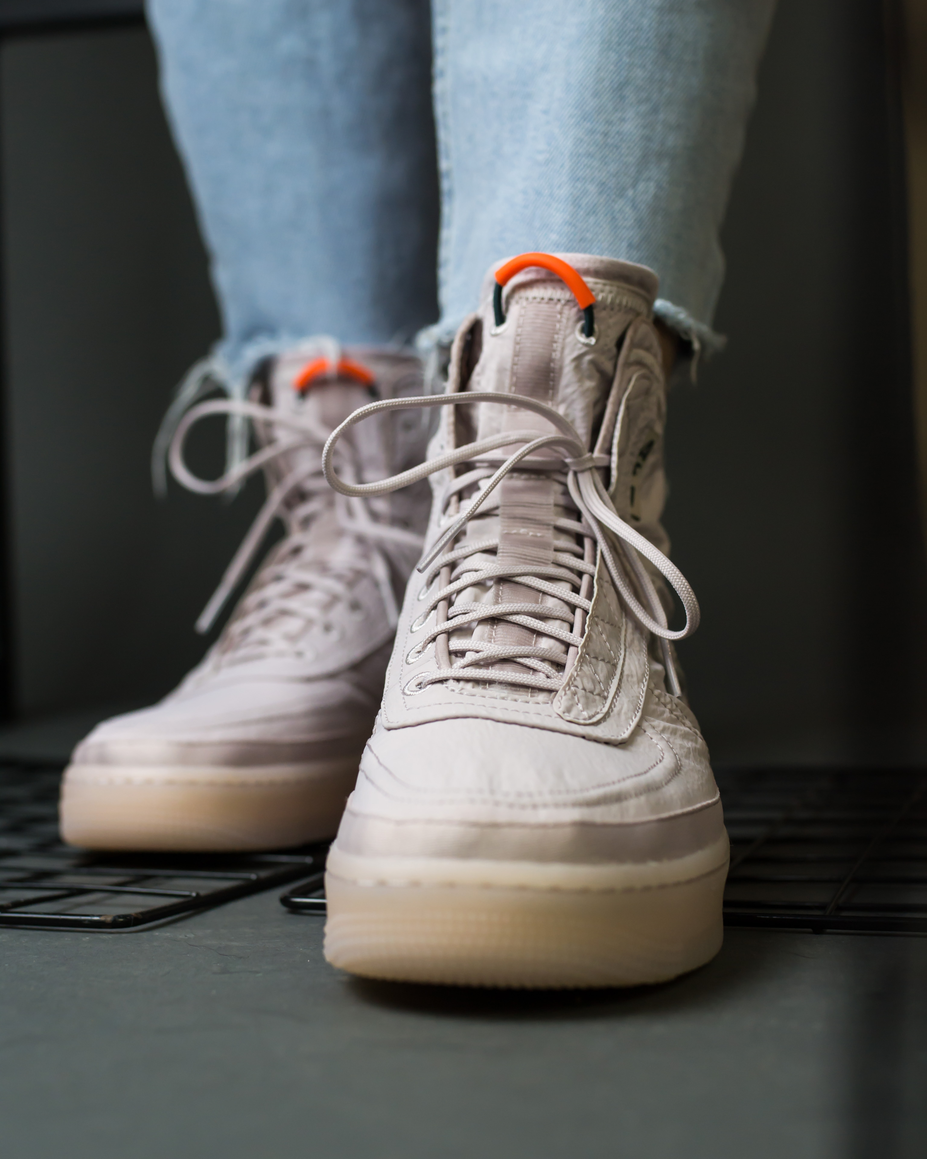Кросівки Nike Air Force 1 Shell Жінки р.35.5 Бежевий