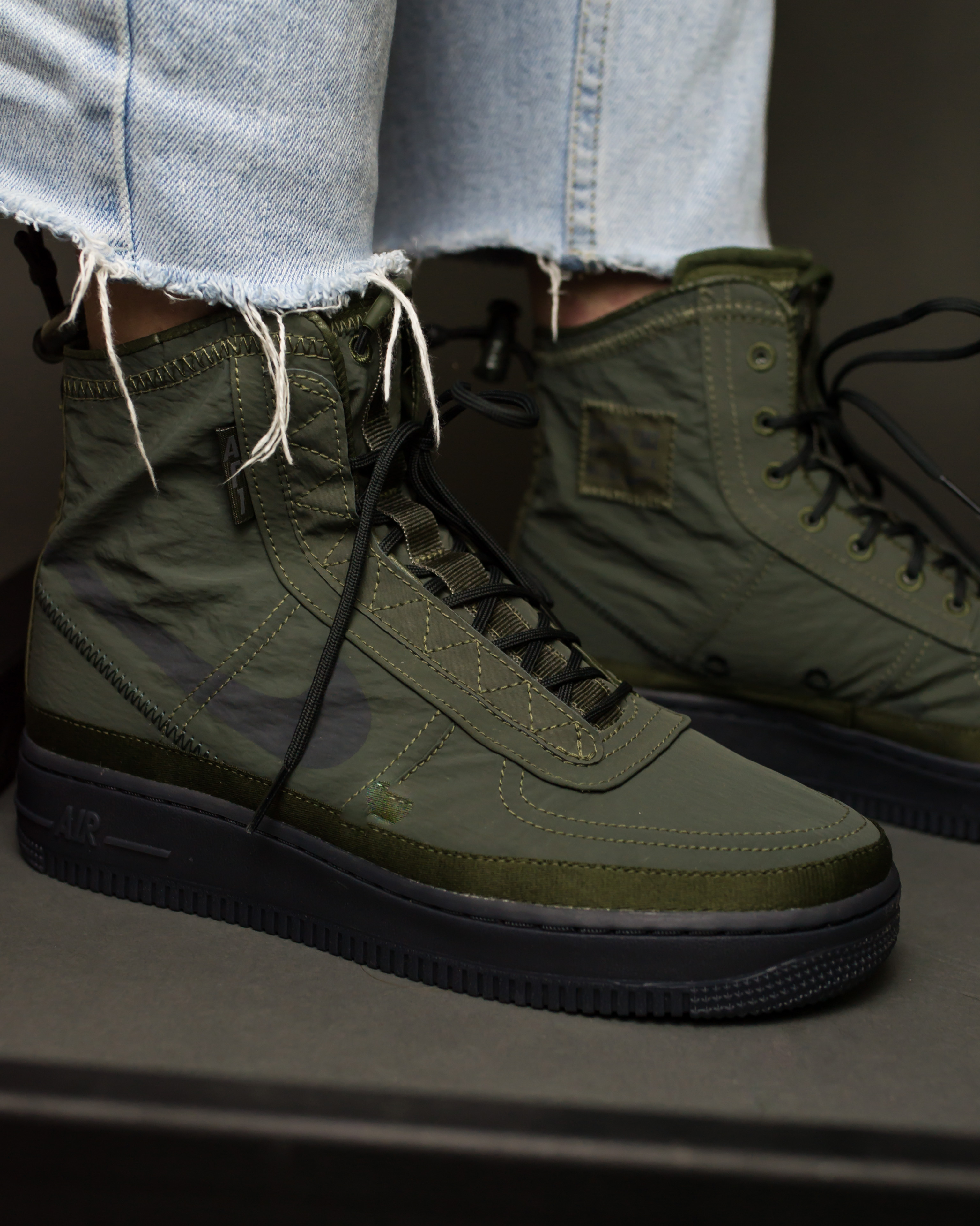 Кросівки Nike Air Force 1 Shell Жіноча р.35.5 Зелений