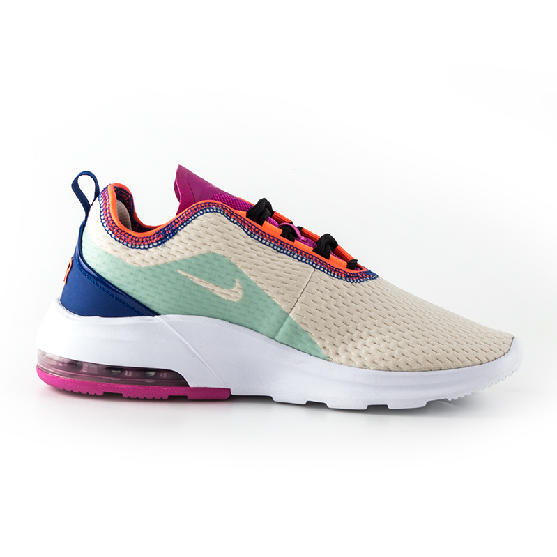 Кросівки Nike Air Max Motion 2 Жінки р.35.5 Комбінований