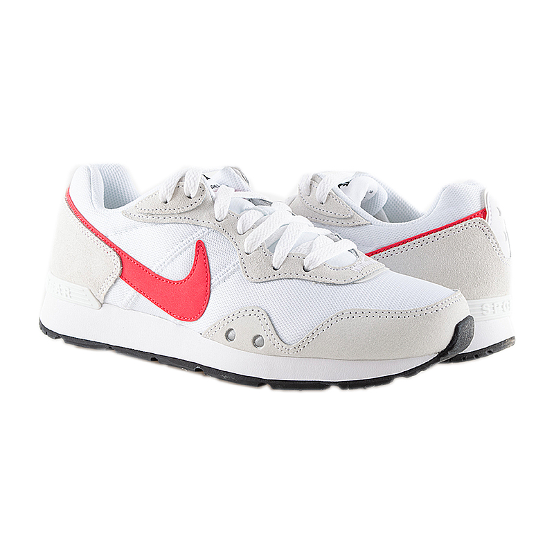 Кросівки Nike Venture Runner Жінки р.40.5 Білий