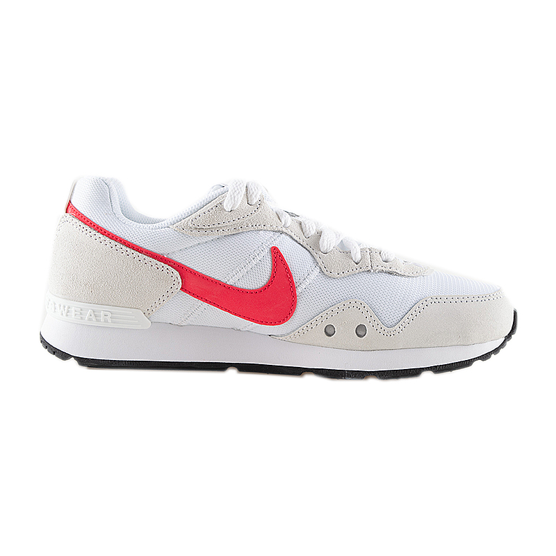 Кросівки Nike Venture Runner Жінки р.40.5 Білий